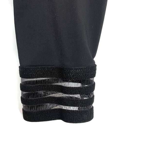 Onzie Flow Ritz High Rise Mesh Capri Leggings - Picture 5 of 8